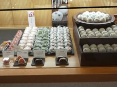 甘楽という和菓子のショップ。

エキュート立川でもっとも和菓子らしいお店です。大福はお餅がやわらかくて美味しいです！