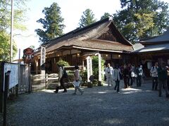 吉水神社は源義経一行が隠れ住んでいたという所。