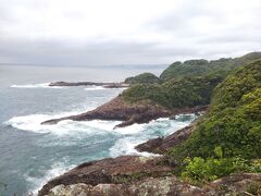 「日向岬」に到着です！！

雨上がりで曇り空ですが、海はとても綺麗でした♪ヽ(´▽｀)/