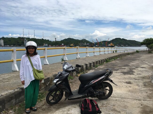 バイクで町へ、帰りガス欠