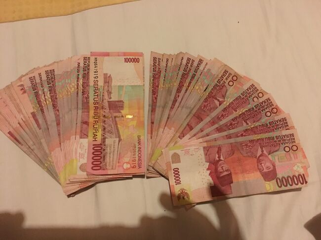 ATMで降ろしたら大金！