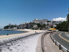 西浦温泉到着。ここが西浦半島の南端でもあります。
形原駅からは約5.5km。
三河の熱海～。