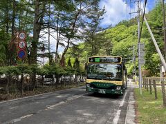 西湖周遊バスに乗って、河口湖駅へ。