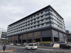 ホテルは奈良市役所前にあります