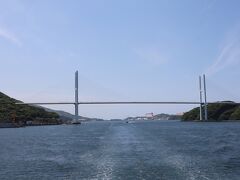 女神大橋をくぐると、もうすぐ長崎港に入港します。
