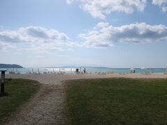 わーお、ビーチ♪。

白い砂、青い海、最高です！！！。