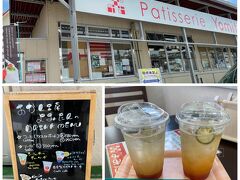 同じ敷地内の沖縄黒糖さんはお休みでお隣のお菓子工房で一休み。シークアーサーのソーダが美味しい！