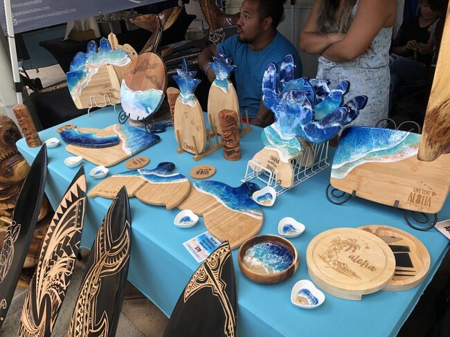 私はこれに一目惚れ!<br />カッティングボードにレジンで海をアレンジしています。