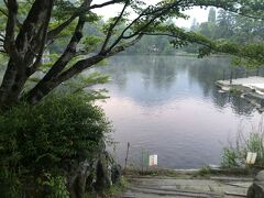 おはようございます
朝靄と澄んだ湖畔が見たくて早起きしました