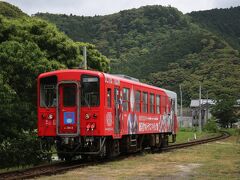 松丸でウルトラマン列車の最後を見届けると愛媛の観光列車の常連さんがツアーに参加中だったので挨拶