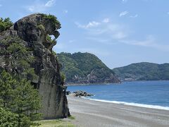 移動して「獅子岩」