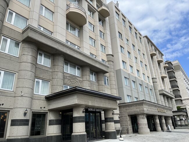 9:00 ２時間の早朝散歩を終え、ホテルに戻って来ました。<br /><br />支度を終え、9:40頃、ホテルをチェックアウトします。