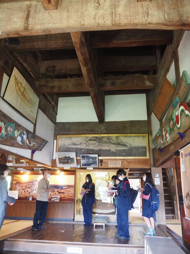 修学旅行生が訪れています。