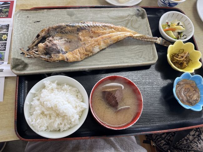 妻は八角焼き定食 1,700円。