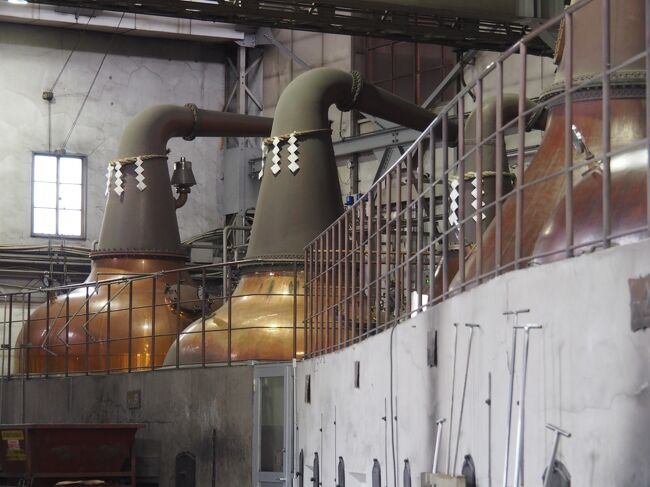 奥の２基は２次蒸留用。