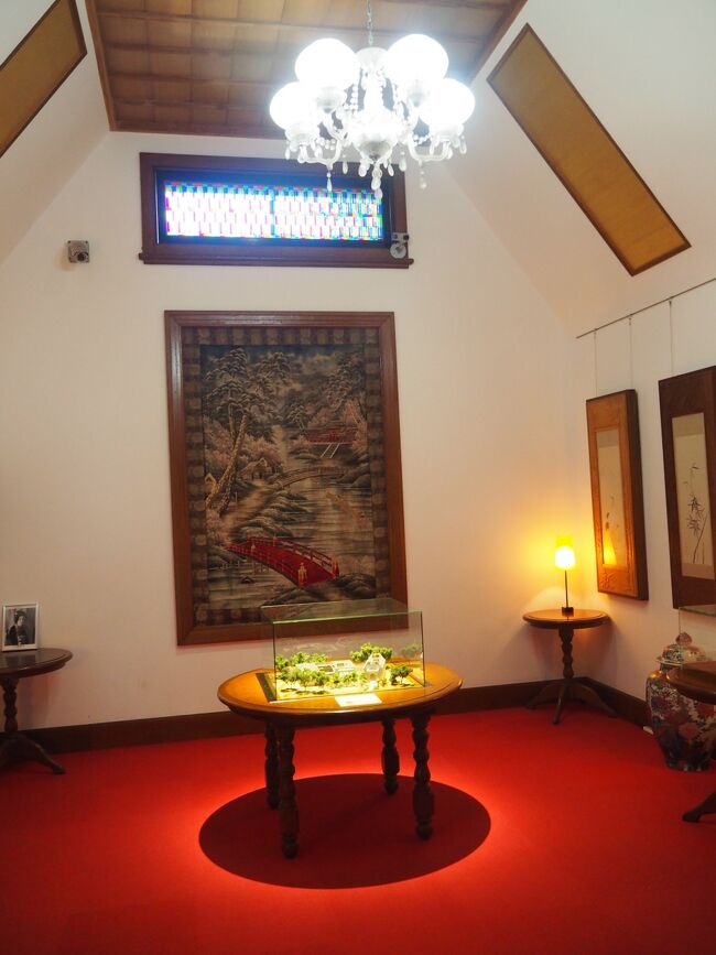 玄関のみ見学できます。