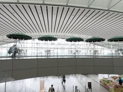 仙台空港は綺麗ですね。国際空港だけあって、所々デザインが光ってますね！