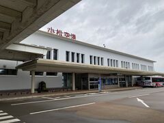 毎度お馴染みの小松空港です。