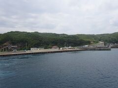 竹島港に入港します。