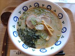 翡翠ラーメンを食べる。
