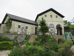 こちらのカフェでソフトクリームを購入