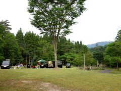 ただしトイレはキャンプ場まで行かなきゃなので
歩くとちと遠い

なので鹿川渓谷のトイレがおすすめ

