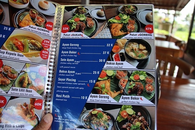 ですが品切れが多すぎ、逆にメニューに無いミーアヤムを作ってもらいました。