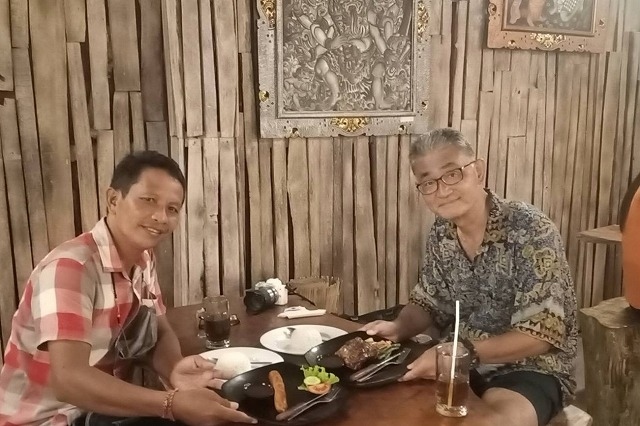 途中からスコールで少し足止め状態。<br />スコールが止んだので急いで宿に帰りました。<br /><br />シャワー浴びてビンタンで締めくくり。<br /><br />おやすみなさい。<br /><br /><br />9日目へ続く<br />