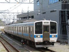 2022.04.16　熊本
新幹線開業の裏で在来線に大ナタが振るわれる予定のＪＲ九州。現在１往復の４１５系運用は果たして残るのだろうか？