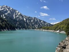 湖は思ってたよりも大きかったなぁ。
まだ山には雪も残ってて、とても綺麗な景色です。