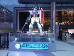 サイアムセンター　前のガンダム
