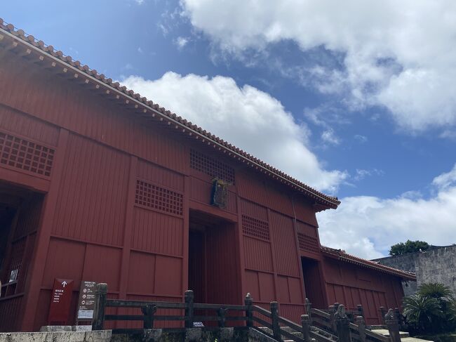 晴れた日には、<br />那覇の街並みや海まで<br />一望することが出来る素敵な場所です^ ^