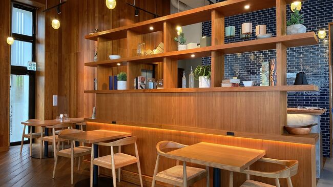 ２日目は梅雨時期には珍しい晴天でした！<br /><br /><br />まず徒歩で向かったのが、波上宮！