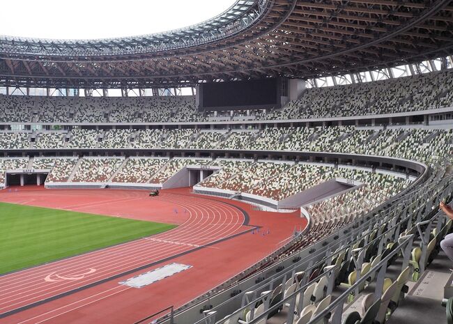 旧国立競技場　VIP席 新国立競技場VIPエリアと展望デッキのツアーに参加して見る