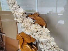 これは常設作品。中国の象牙の工芸品。さりげなく展示されていますが素晴らしいです！