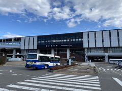 普通列車で東北方面へ北上します。
新幹線の時間が合わなかったので宇都宮駅ではなく那須塩原から新幹線へ乗ることに。
初めて降りました。