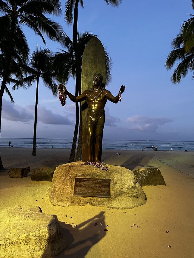 22時くらいには就寝して翌朝6時に起きて、、<br />朝食買い忘れた！！<br />と、朝の買い出しにママ1人向かいました。