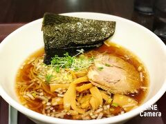 フードコートでラーメン
しょうゆがシンプルでメンマがいいかんじ