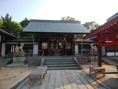 小さいけれど立派な神社です。