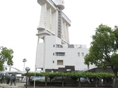 2022.05.30　名古屋港
船のブリッジのようなポートビル。