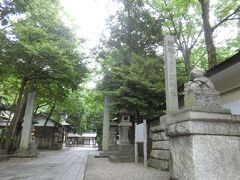 浦和には調神社があります。
ツキノミヤ神社と読むけれど、なかなか読めない。