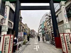 【亀戸の風景】

亀戸駅から歩き、押上まで歩いて戻る途中、亀戸神社の手前にある神社です。