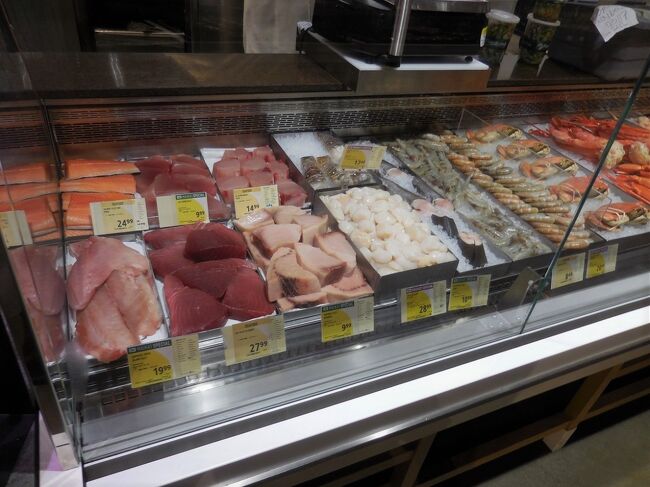 もちろん、豪快に短冊切りの生マグロやサワラなども、物が新鮮で上級品ですよ。