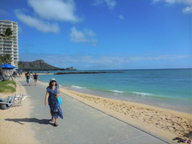 ヒルトン村へのお帰りも、ビーチロードを歩きます。