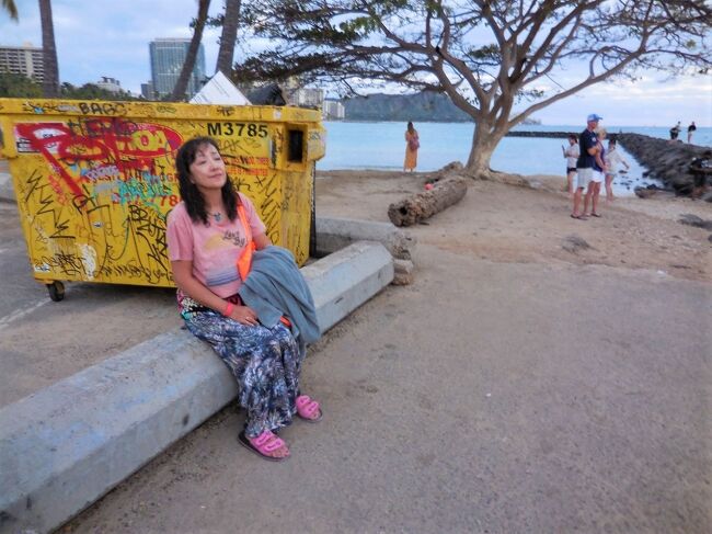 それを特等席から眺める、うちの奥さん。<br />ちょっと残念なのは、後ろのゴミ箱でしょうか...。