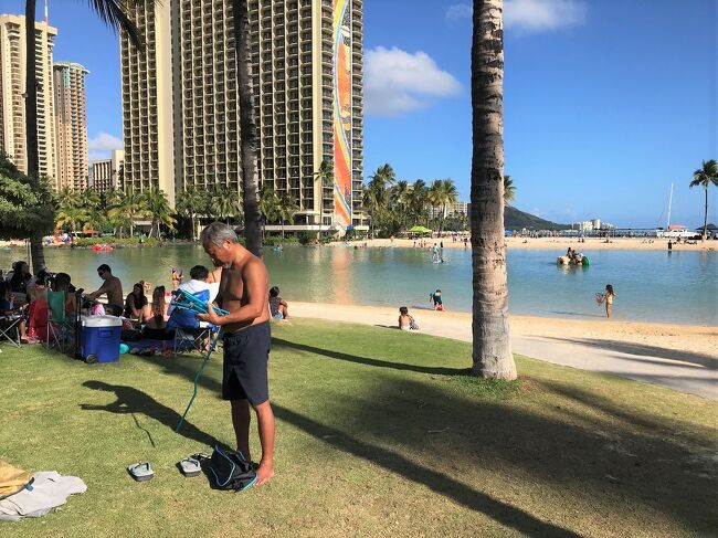 お次は、ビーチチェアの組み立てです。