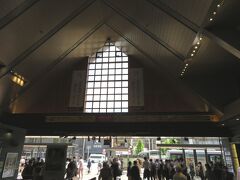 平日朝なのに鎌倉駅には多くの人が来ていました。