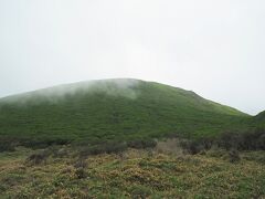 右を見れば稲星山。