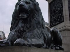 三越のライオンみたいな像がある
トラファルガー広場