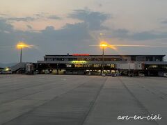 出雲空港を出発する頃には、夕暮れ時でした。
今回も、無事に島旅を終えることができました。